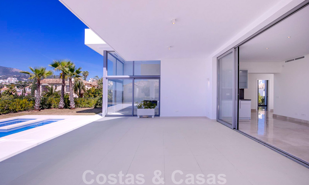 Prête à emménager, nouvelle villa de luxe moderne dans une résidence fermée à vendre à Marbella - Benahavis 35659