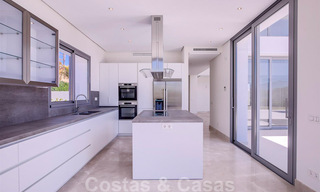 Prête à emménager, nouvelle villa de luxe moderne dans une résidence fermée à vendre à Marbella - Benahavis 35706 