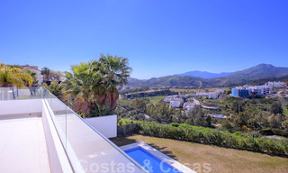 Prête à emménager, nouvelle villa de luxe moderne dans une résidence fermée à vendre à Marbella - Benahavis 35712 
