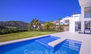Prête à emménager, nouvelle villa de luxe moderne dans une résidence fermée à vendre à Marbella - Benahavis 35718 