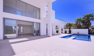 Prête à emménager, nouvelle villa de luxe moderne dans une résidence fermée à vendre à Marbella - Benahavis 35719 