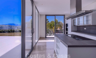 Prête à emménager, nouvelle villa de luxe moderne dans une résidence fermée à vendre à Marbella - Benahavis 35720 