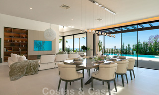 Prêt à emménager, nouvelle villa moderne à vendre avec vue sur la mer depuis tous les niveaux dans un complexe de golf cinq étoiles à Marbella - Benahavis 35724 