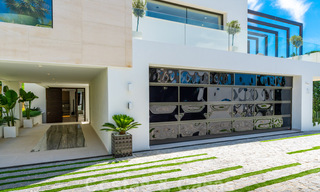 Prêt à emménager, nouvelle villa moderne à vendre avec vue sur la mer depuis tous les niveaux dans un complexe de golf cinq étoiles à Marbella - Benahavis 35767 