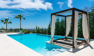 Prêt à emménager, nouvelle villa moderne à vendre avec vue sur la mer depuis tous les niveaux dans un complexe de golf cinq étoiles à Marbella - Benahavis 35773 