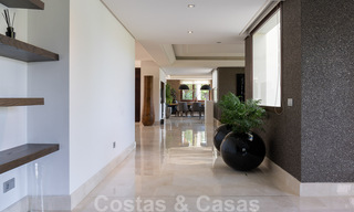 Villa de luxe prête à emménager, en première ligne du golf à Benahavis - Marbella 35777 