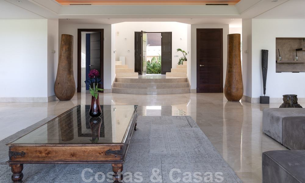 Villa de luxe prête à emménager, en première ligne du golf à Benahavis - Marbella 35778