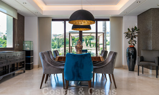Villa de luxe prête à emménager, en première ligne du golf à Benahavis - Marbella 35800 