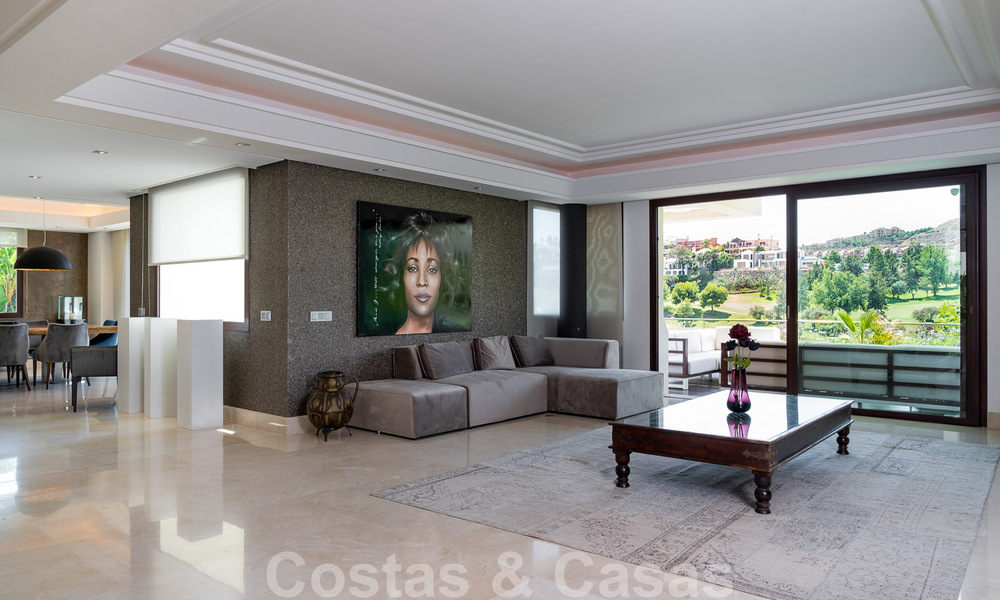 Villa de luxe prête à emménager, en première ligne du golf à Benahavis - Marbella 35812
