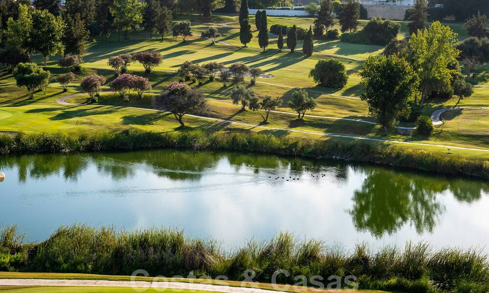 Villa de luxe prête à emménager, en première ligne du golf à Benahavis - Marbella 35827