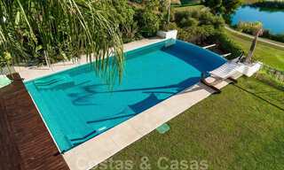 Villa de luxe prête à emménager, en première ligne du golf à Benahavis - Marbella 35828 