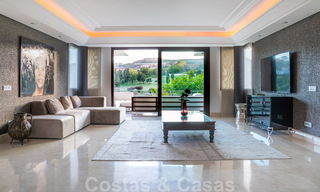 Villa de luxe prête à emménager, en première ligne du golf à Benahavis - Marbella 35842 