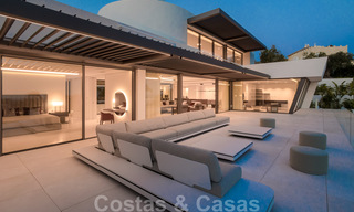 Prêt à emménager, villa moderne, super luxueuse à vendre avec vue imprenable dans une urbanisation de golf à Marbella - Benahavis 35855 