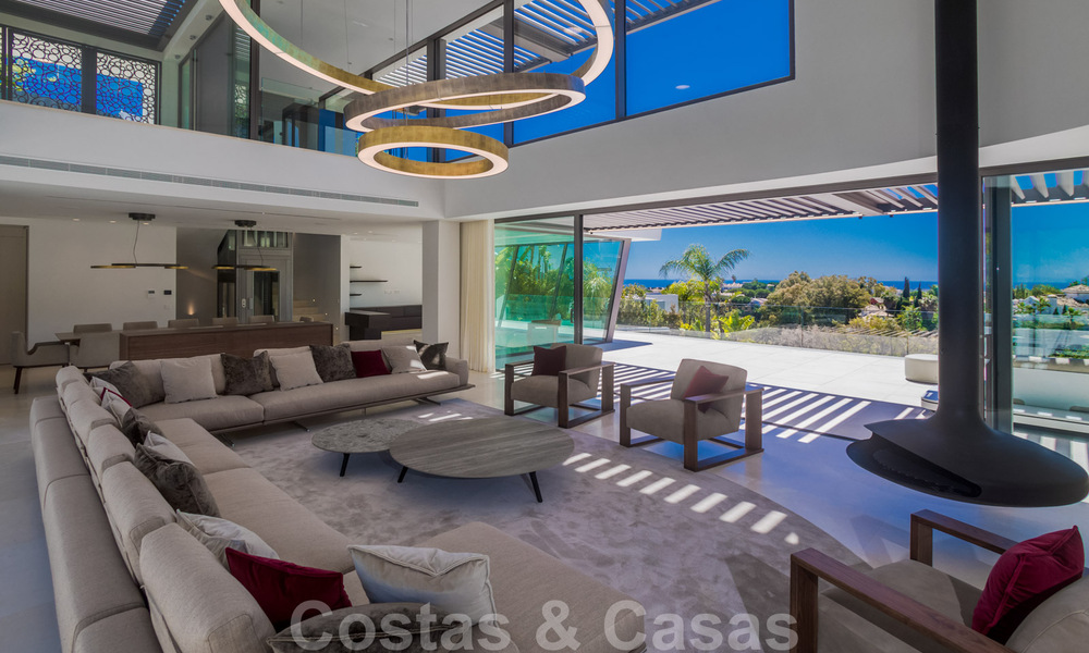 Prêt à emménager, villa moderne, super luxueuse à vendre avec vue imprenable dans une urbanisation de golf à Marbella - Benahavis 35856