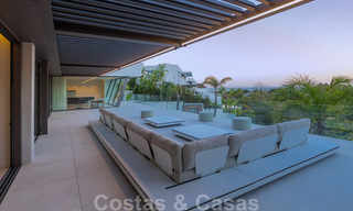 Prêt à emménager, villa moderne, super luxueuse à vendre avec vue imprenable dans une urbanisation de golf à Marbella - Benahavis 35868 