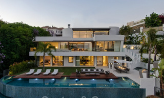 Prêt à emménager, villa moderne, super luxueuse à vendre avec vue imprenable dans une urbanisation de golf à Marbella - Benahavis 35879 