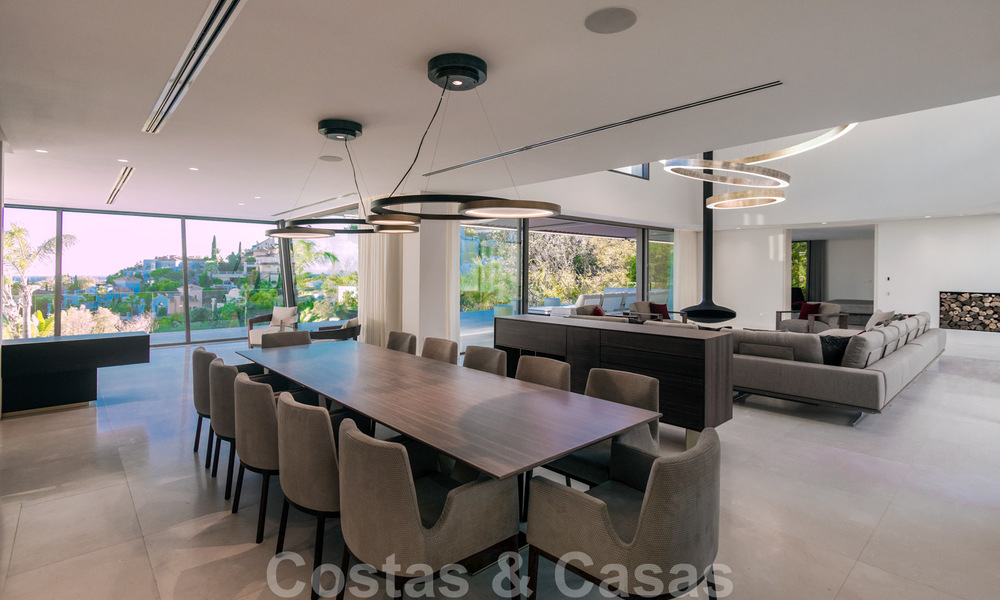 Prêt à emménager, villa moderne, super luxueuse à vendre avec vue imprenable dans une urbanisation de golf à Marbella - Benahavis 35881