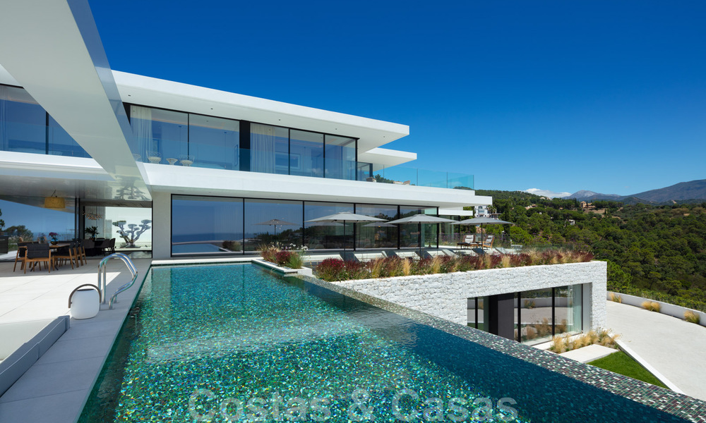 Sensationnelle villa de luxe moderne à vendre avec vue sur la mer à El Madroñal, dans la région de Marbella – Benahavis 35904