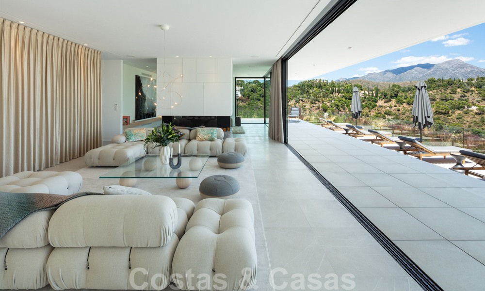 Sensationnelle villa de luxe moderne à vendre avec vue sur la mer à El Madroñal, dans la région de Marbella – Benahavis 35924