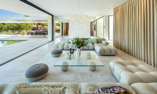 Sensationnelle villa de luxe moderne à vendre avec vue sur la mer à El Madroñal, dans la région de Marbella – Benahavis 35930 
