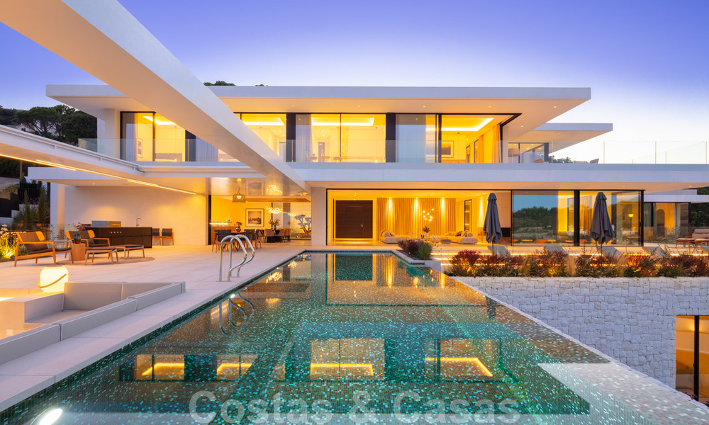 Sensationnelle villa de luxe moderne à vendre avec vue sur la mer à El Madroñal, dans la région de Marbella – Benahavis 35937