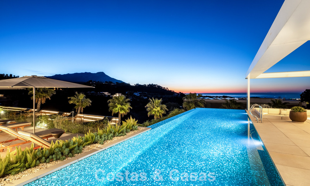 Sensationnelle villa de luxe moderne à vendre avec vue sur la mer à El Madroñal, dans la région de Marbella – Benahavis 779432