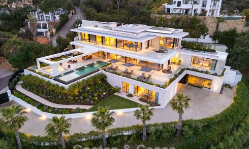 Sensationnelle villa de luxe moderne à vendre avec vue sur la mer à El Madroñal, dans la région de Marbella – Benahavis 779433