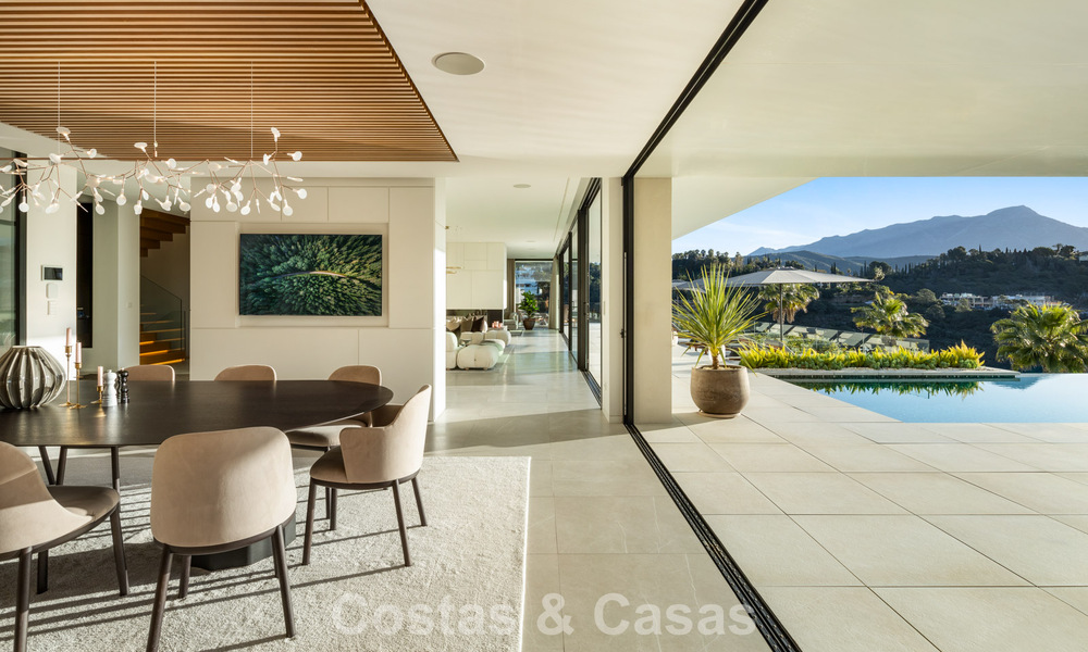 Sensationnelle villa de luxe moderne à vendre avec vue sur la mer à El Madroñal, dans la région de Marbella – Benahavis 779437