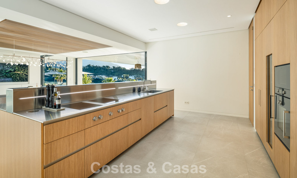 Sensationnelle villa de luxe moderne à vendre avec vue sur la mer à El Madroñal, dans la région de Marbella – Benahavis 779438