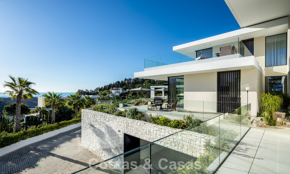 Sensationnelle villa de luxe moderne à vendre avec vue sur la mer à El Madroñal, dans la région de Marbella – Benahavis 779443
