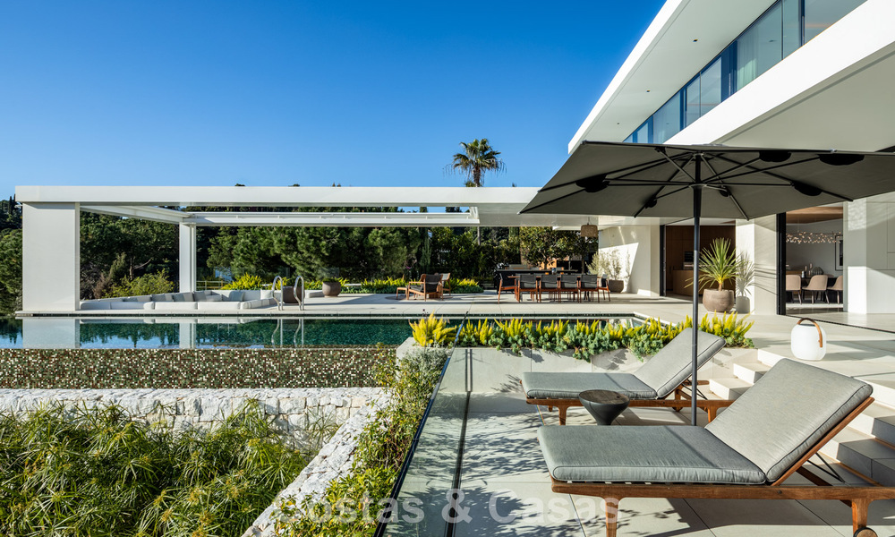 Sensationnelle villa de luxe moderne à vendre avec vue sur la mer à El Madroñal, dans la région de Marbella – Benahavis 779444