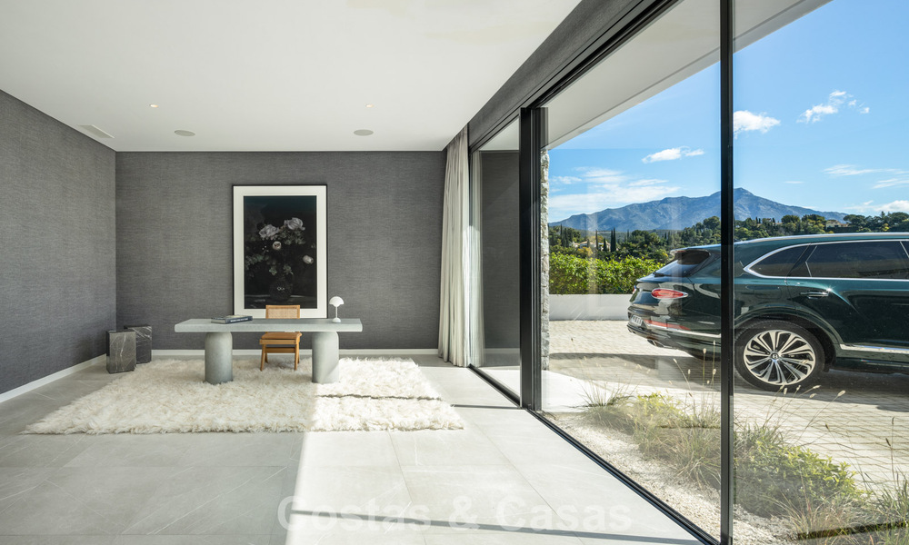 Sensationnelle villa de luxe moderne à vendre avec vue sur la mer à El Madroñal, dans la région de Marbella – Benahavis 779458