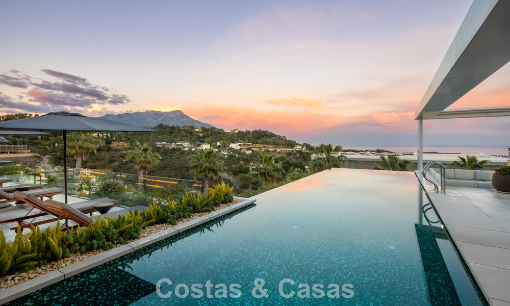 Sensationnelle villa de luxe moderne à vendre avec vue sur la mer à El Madroñal, dans la région de Marbella – Benahavis 779469