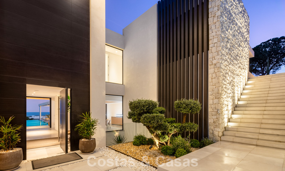 Sensationnelle villa de luxe moderne à vendre avec vue sur la mer à El Madroñal, dans la région de Marbella – Benahavis 779473