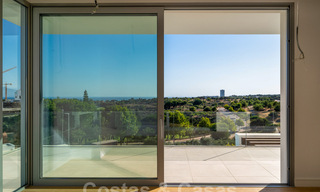 Villa de golf contemporaine à vendre avec des vues magnifiques à Marbella Est 36032 