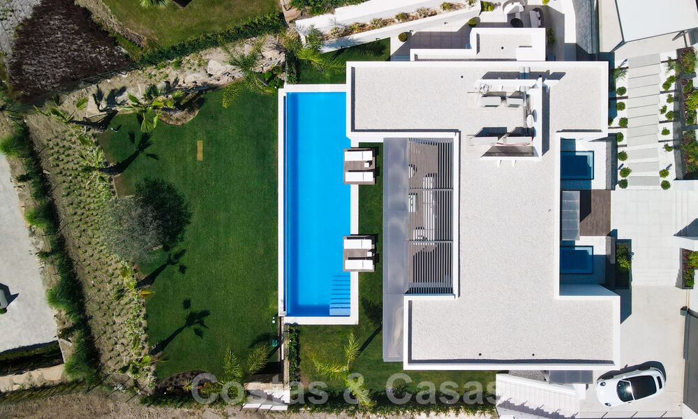 Prête à emménager, toute nouvelle villa moderne et design avec vue imprenable à vendre à Marbella - Benahavis 36058