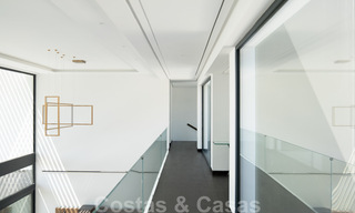 Prête à emménager, toute nouvelle villa moderne et design avec vue imprenable à vendre à Marbella - Benahavis 36061 