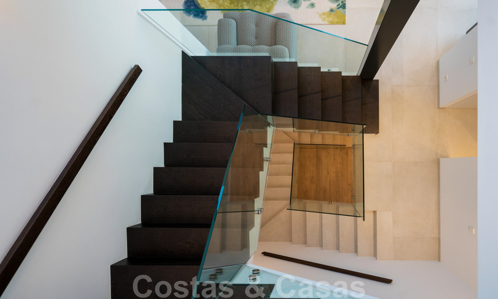 Prête à emménager, toute nouvelle villa moderne et design avec vue imprenable à vendre à Marbella - Benahavis 36067
