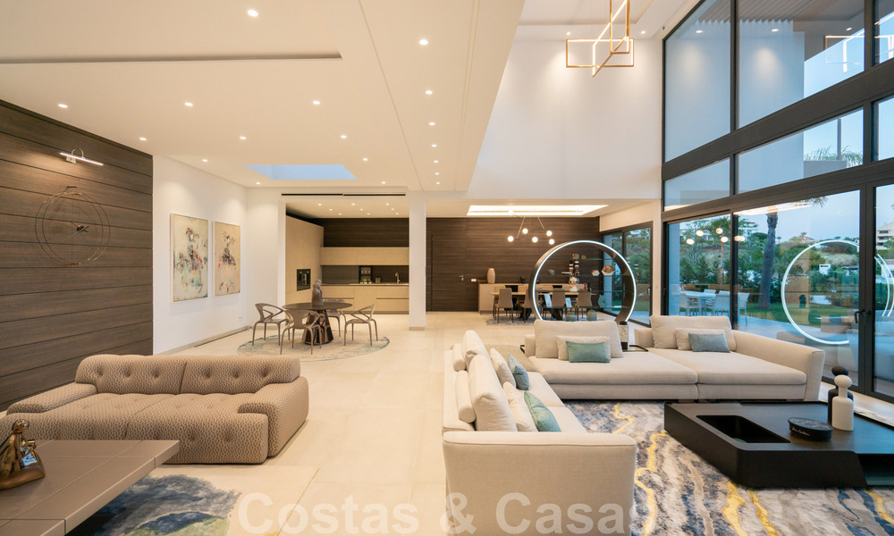 Prête à emménager, toute nouvelle villa moderne et design avec vue imprenable à vendre à Marbella - Benahavis 36072