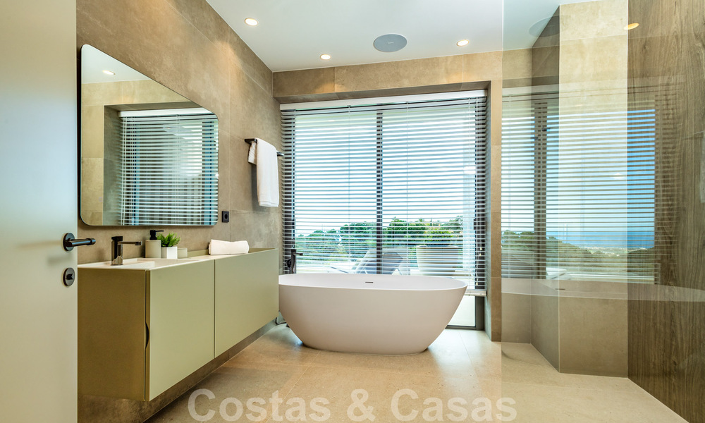 Nouvelle villa de luxe à vendre avec vue sur la mer dans l'exclusif La Zagaleta Golf Resort, Benahavis - Marbella 40147