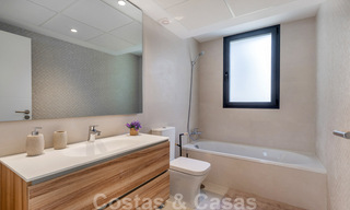 Penthouse de luxe moderne à vendre dans un complexe design en première ligne de golf à Benahavis - Marbella 36118 