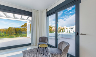 Penthouse de luxe moderne à vendre dans un complexe design en première ligne de golf à Benahavis - Marbella 36121 