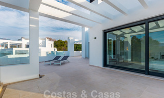 Penthouse de luxe moderne à vendre dans un complexe design en première ligne de golf à Benahavis - Marbella 36128 
