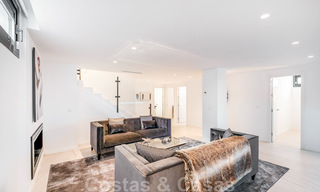 Villa de style contemporain immaculée à vendre à proximité de la plage et des clubs de plage et à distance de marche de la promenade et du centre de San Pedro, Marbella 36332 