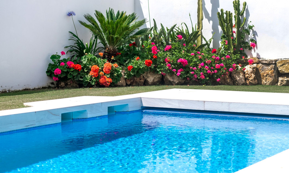 Villa de style contemporain immaculée à vendre à proximité de la plage et des clubs de plage et à distance de marche de la promenade et du centre de San Pedro, Marbella 36355