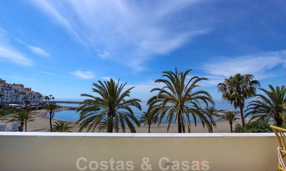 Appartement à vendre avec vue sur la mer dans le complexe emblématique de la plage de Gray d'Albion à Puerto Banus, Marbella 36239