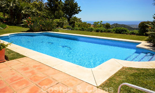 Vente d'une élégante villa rustique de luxe avec vue panoramique sur la mer dans l'exclusif La Zagaleta Golf Resort, Benahavis - Marbella 36280 