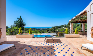 Vente d'une élégante villa rustique de luxe avec vue panoramique sur la mer dans l'exclusif La Zagaleta Golf Resort, Benahavis - Marbella 36300 