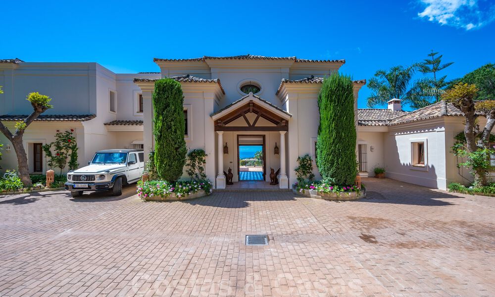 Vente d'une élégante villa rustique de luxe avec vue panoramique sur la mer dans l'exclusif La Zagaleta Golf Resort, Benahavis - Marbella 36306
