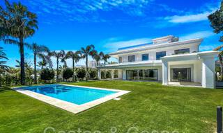 Villas modernes de style avant-gardiste à vendre sur le prestigieux Golden Mile de Marbella 69663 